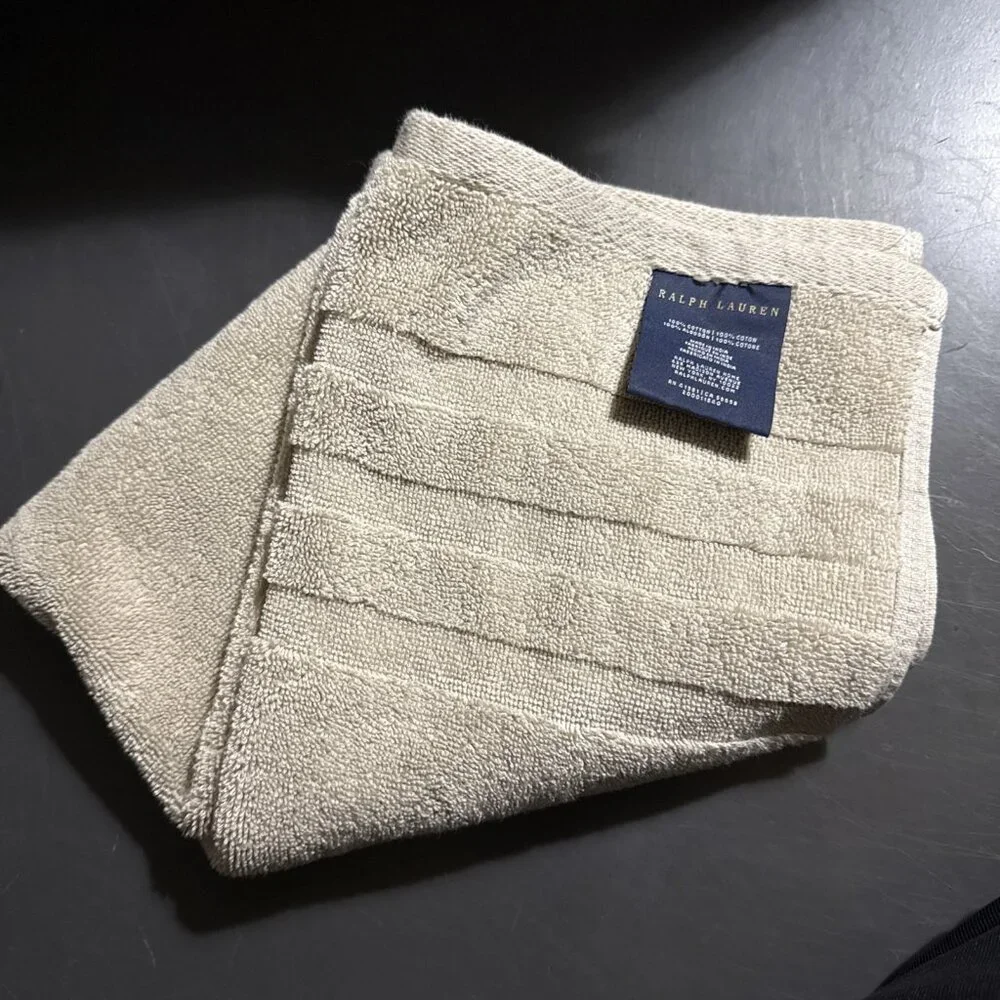 Ralph Lauren Luxury Hand Towel Green 15